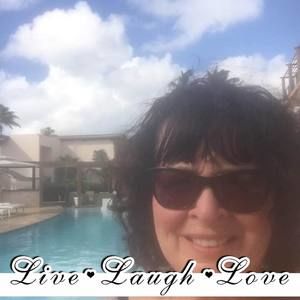 Meet your Posher, Linda